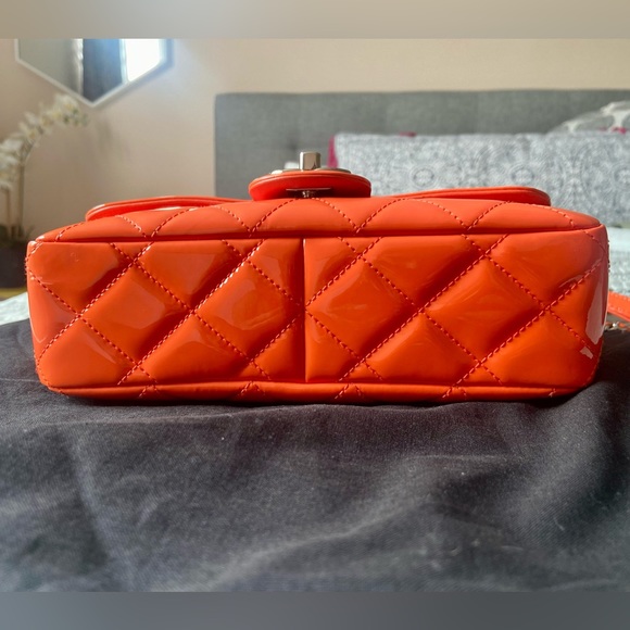 Mint Condition Chanel Orange Patent Leather Classic Flap Bag - Picture 11 of 15
